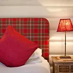 B&B Log House 앰블사이드