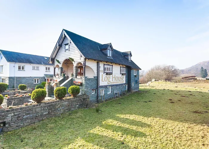 Log House 4*
